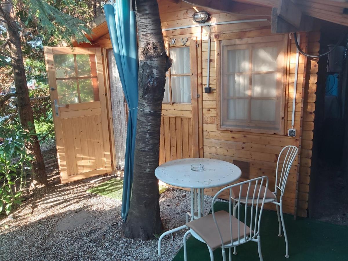 Relax BUNGALOW Terrace, 2 db TERASZOS FAHÁZ Siófok Exterior foto